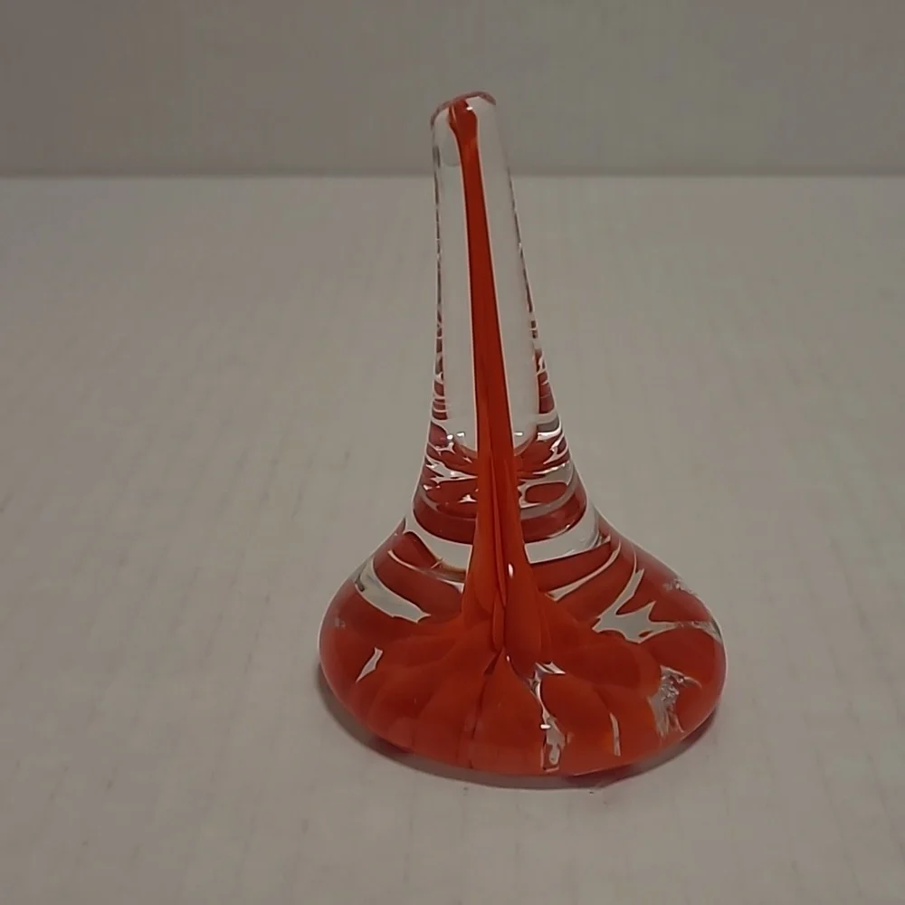 Beautiful Art Glass Ring Holder